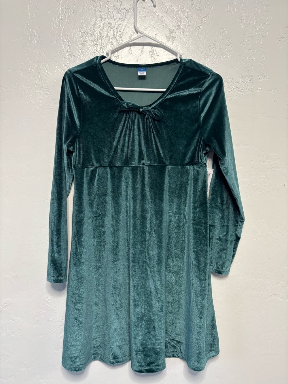 New with tags, girls size 18 old navy dress, #J1266